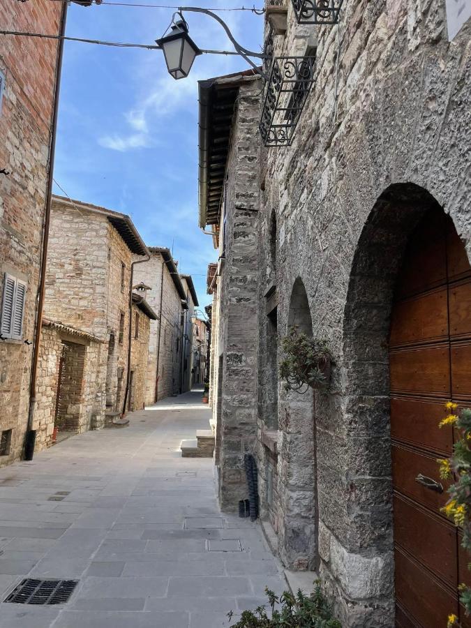 Apartamento Casa La Rosa Gubbio Exterior foto