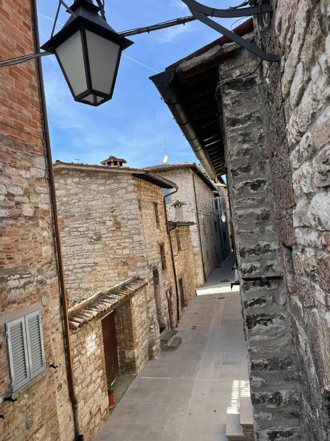 Apartamento Casa La Rosa Gubbio Exterior foto